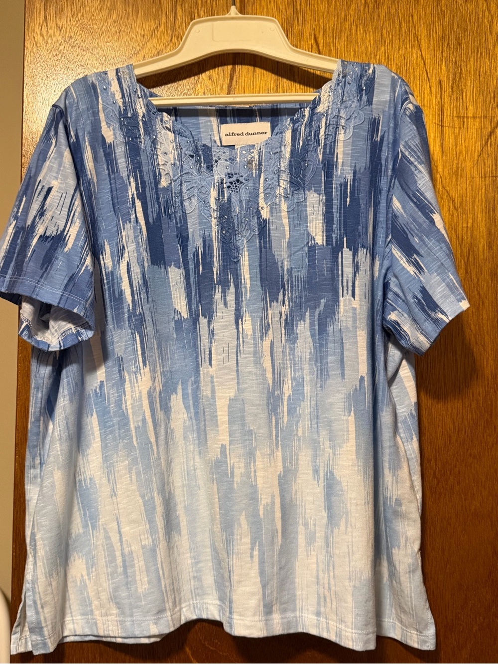Alfred Dunner Blue & White Brushstroke Short-Sleeve Tee